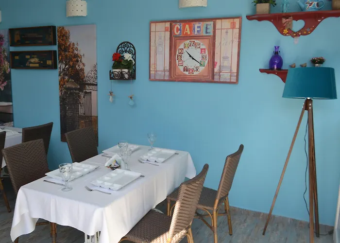 Panzió Mai̇ Çeşme